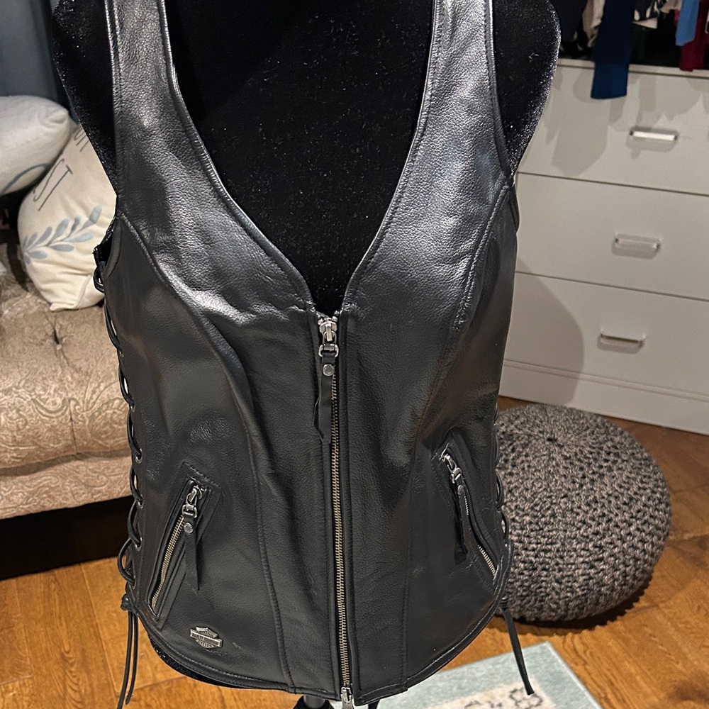 Harley-Davidson Black Leather Vest with Zipper